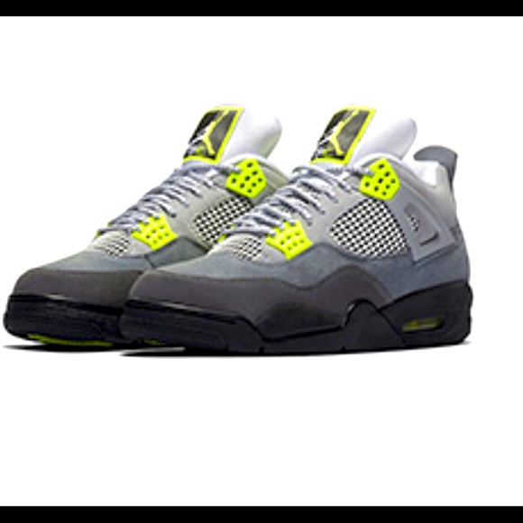 Air Jordan 4 Retro SE Neon